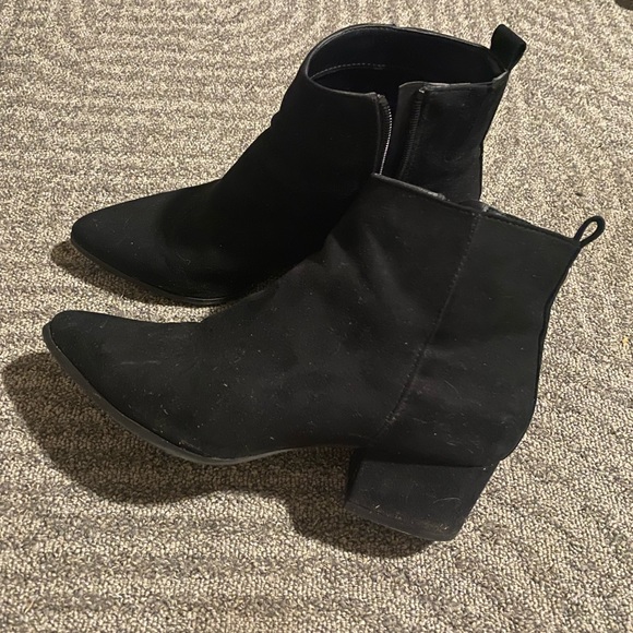 Target booties - Picture 2 of 4
